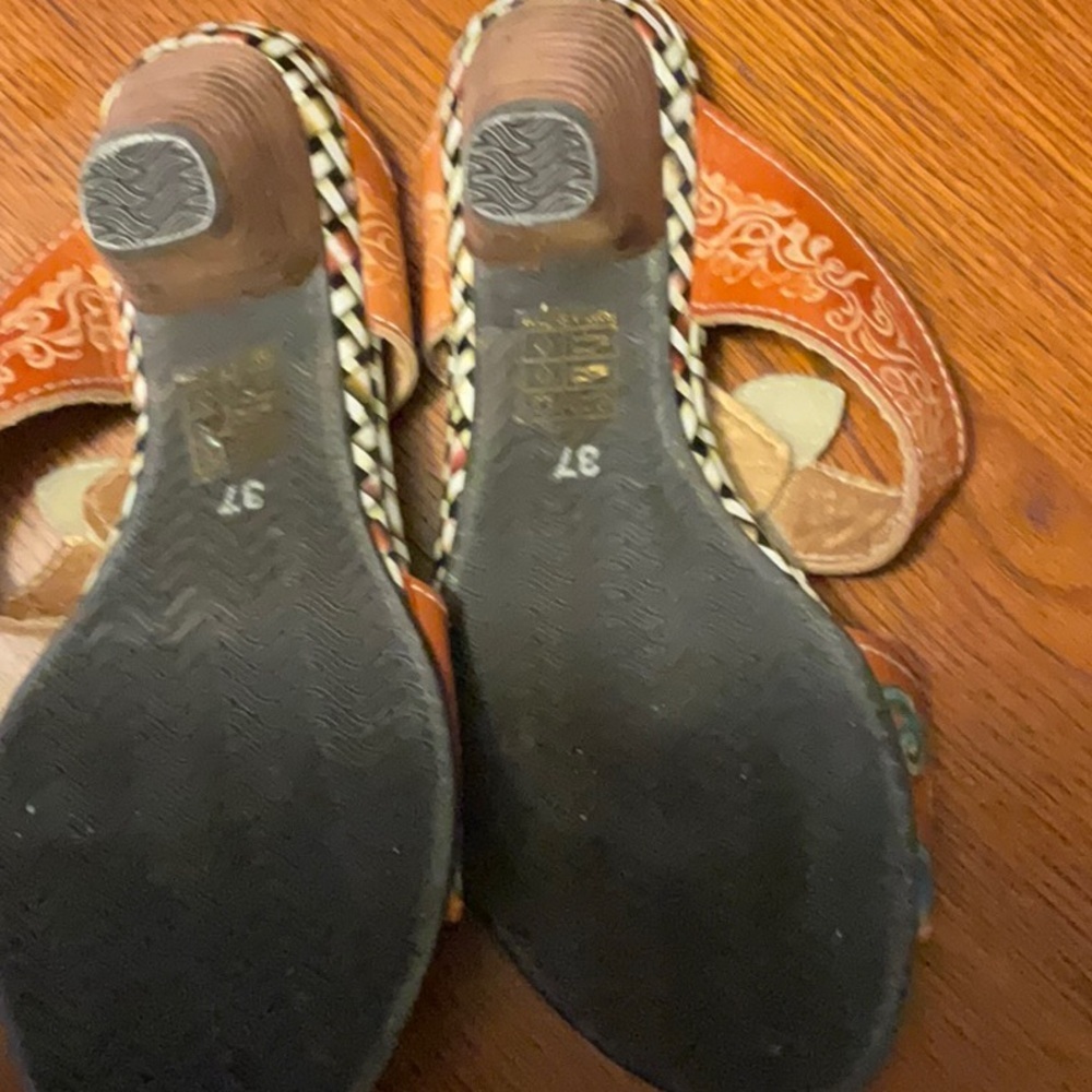 Spring Step Women's Floral Brown and Blue Sandals Size 37 - Picture 3 of 4